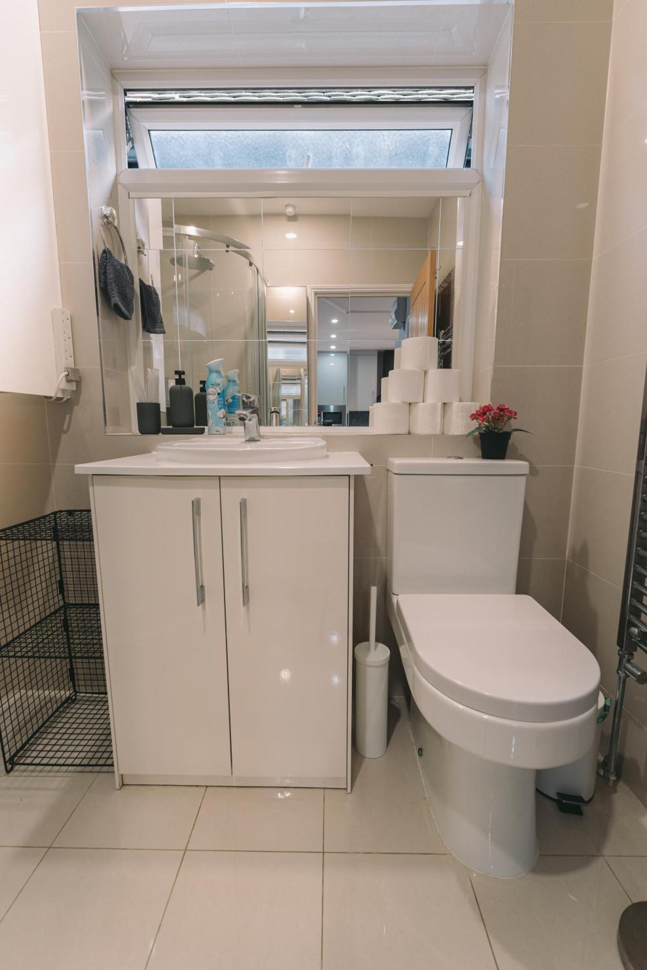 Appartamento Modern Flat By The Underground. Londra Esterno foto